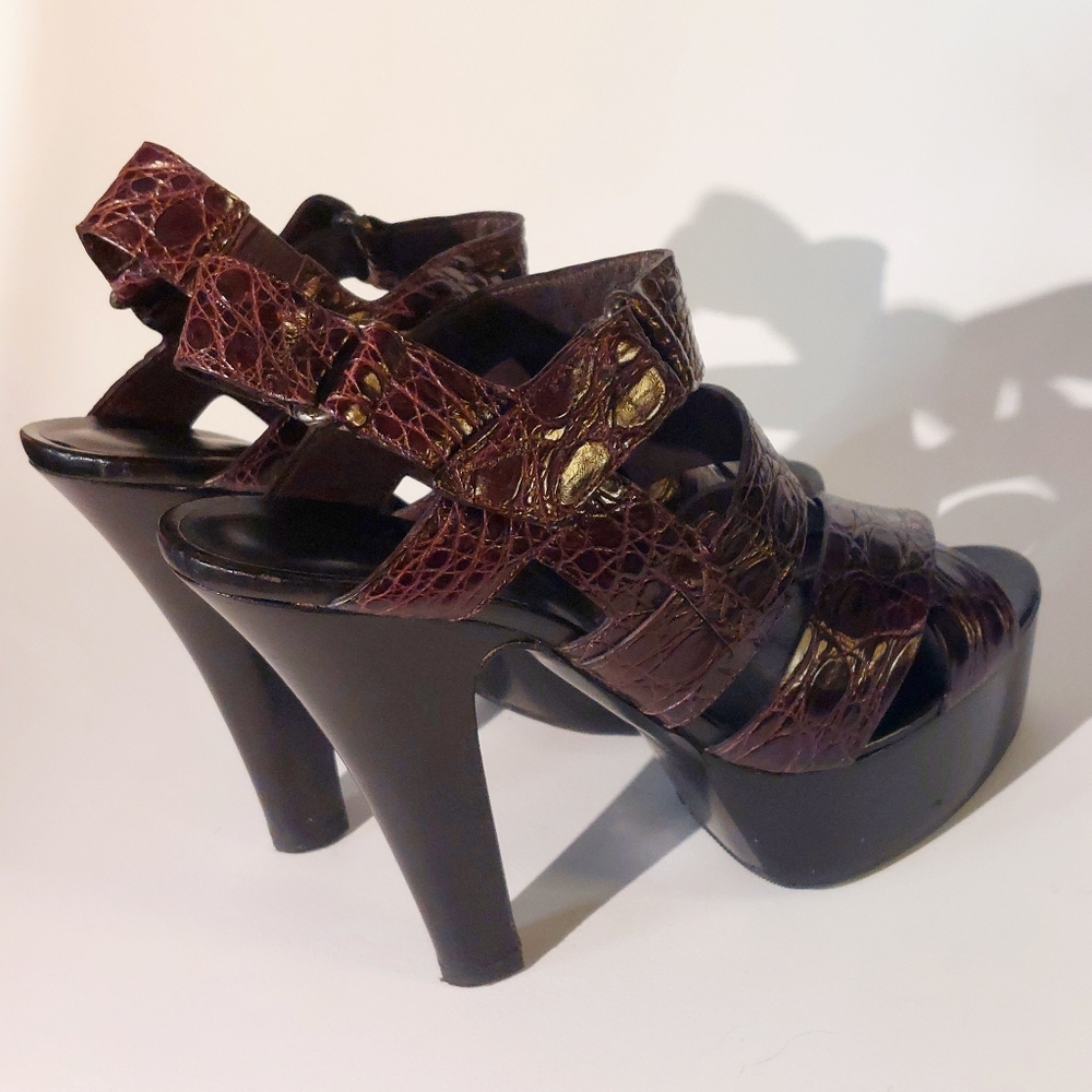 Bottega Veneta burgundy crocodile stamped leather platform heels, EU40.5, EUC